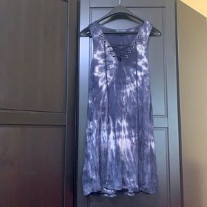 Navy/white tie-dye dress